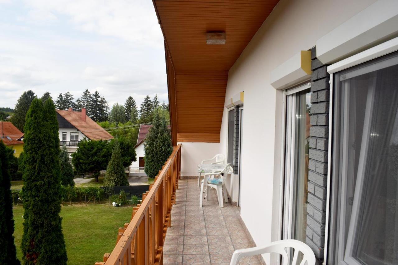 Relax Apartman Залакарош Экстерьер фото